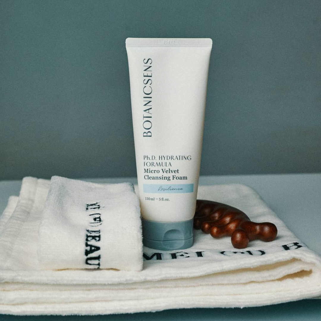Botanicsens Ph.D. HYDRATING FORMULA MICRO VELVET Cleansing Foam
