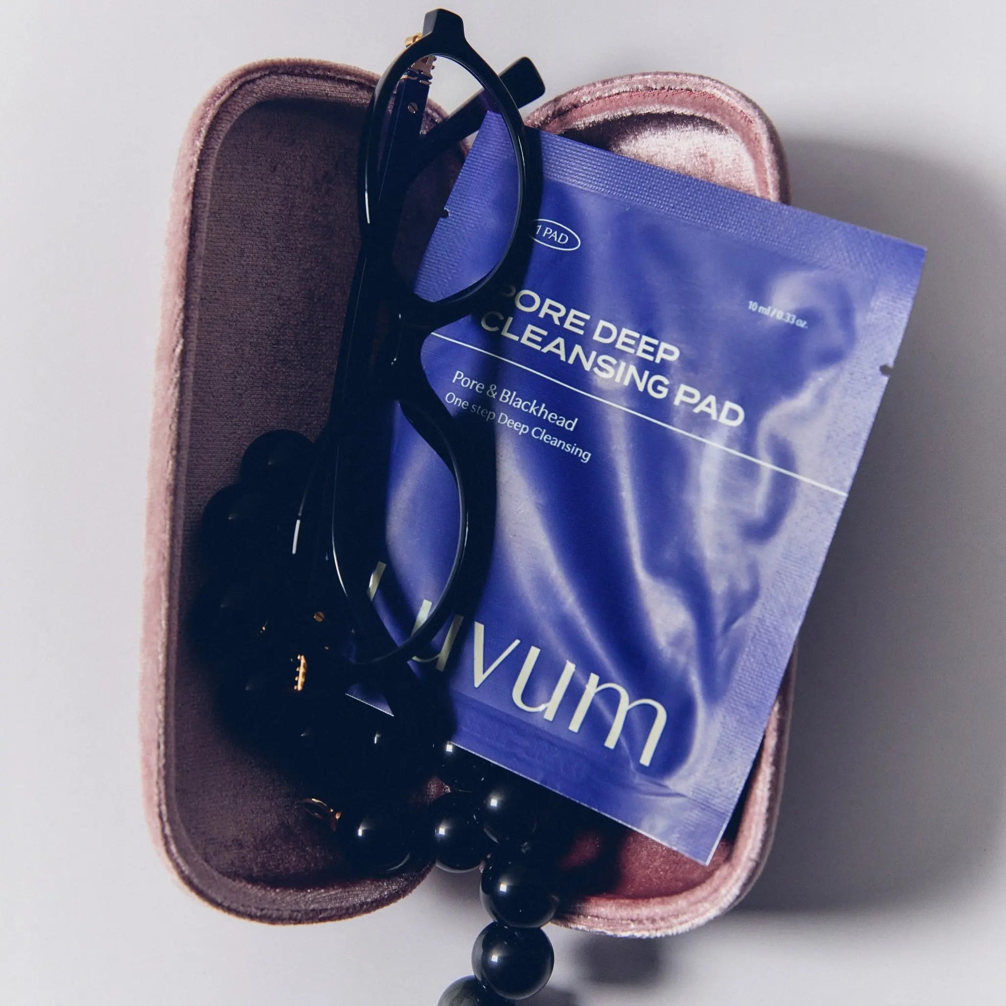 Deep Cleansing Pore-Minimizing Pads with AHA Acids Luvum